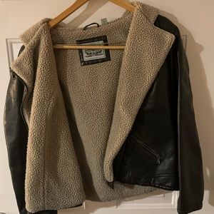 Levis Sherpa lined leather jacket